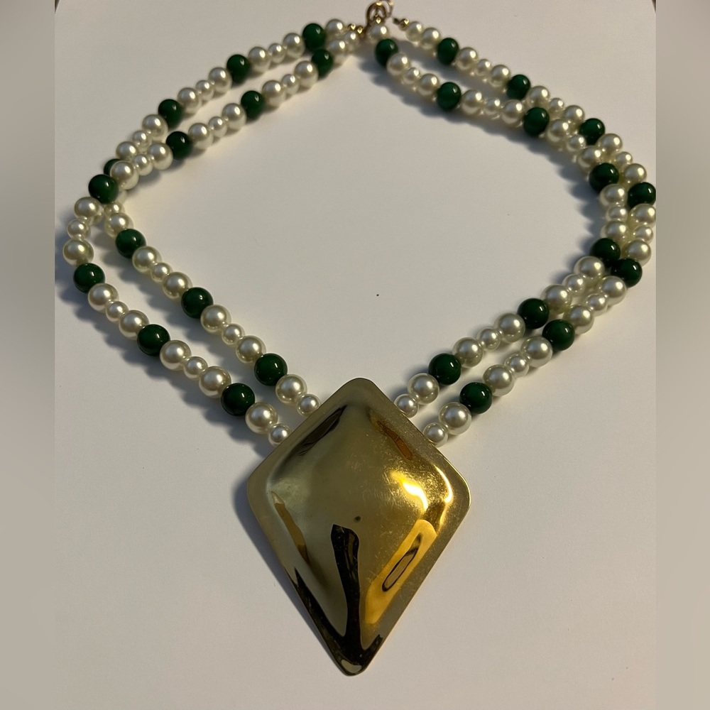 Carlton Ridge for Sutton Hoo Signed alternating Gold and Green Pearl Necklace - Picture 5 of 11